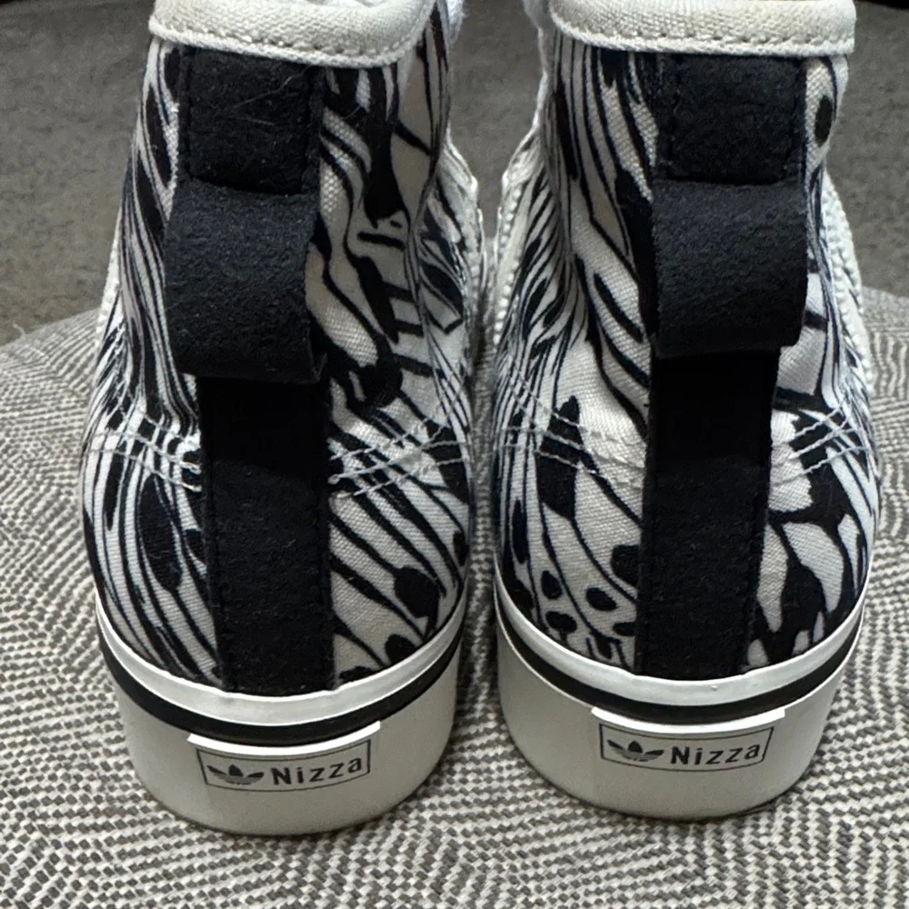Adidas High-Tops Sneakers - Picture 3 of 5